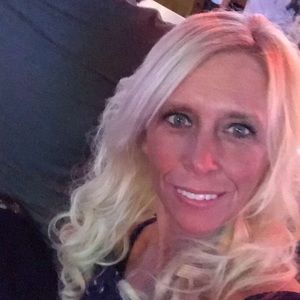 Meet your Posher, Dannette